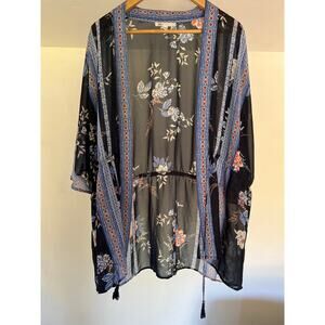 DR2 sheer Floral Kimono